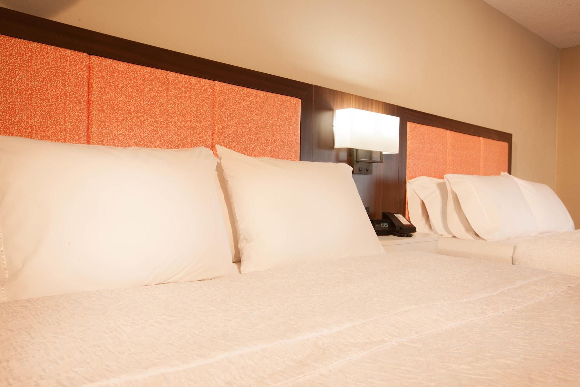 Hampton Inn Pennsville Экстерьер фото