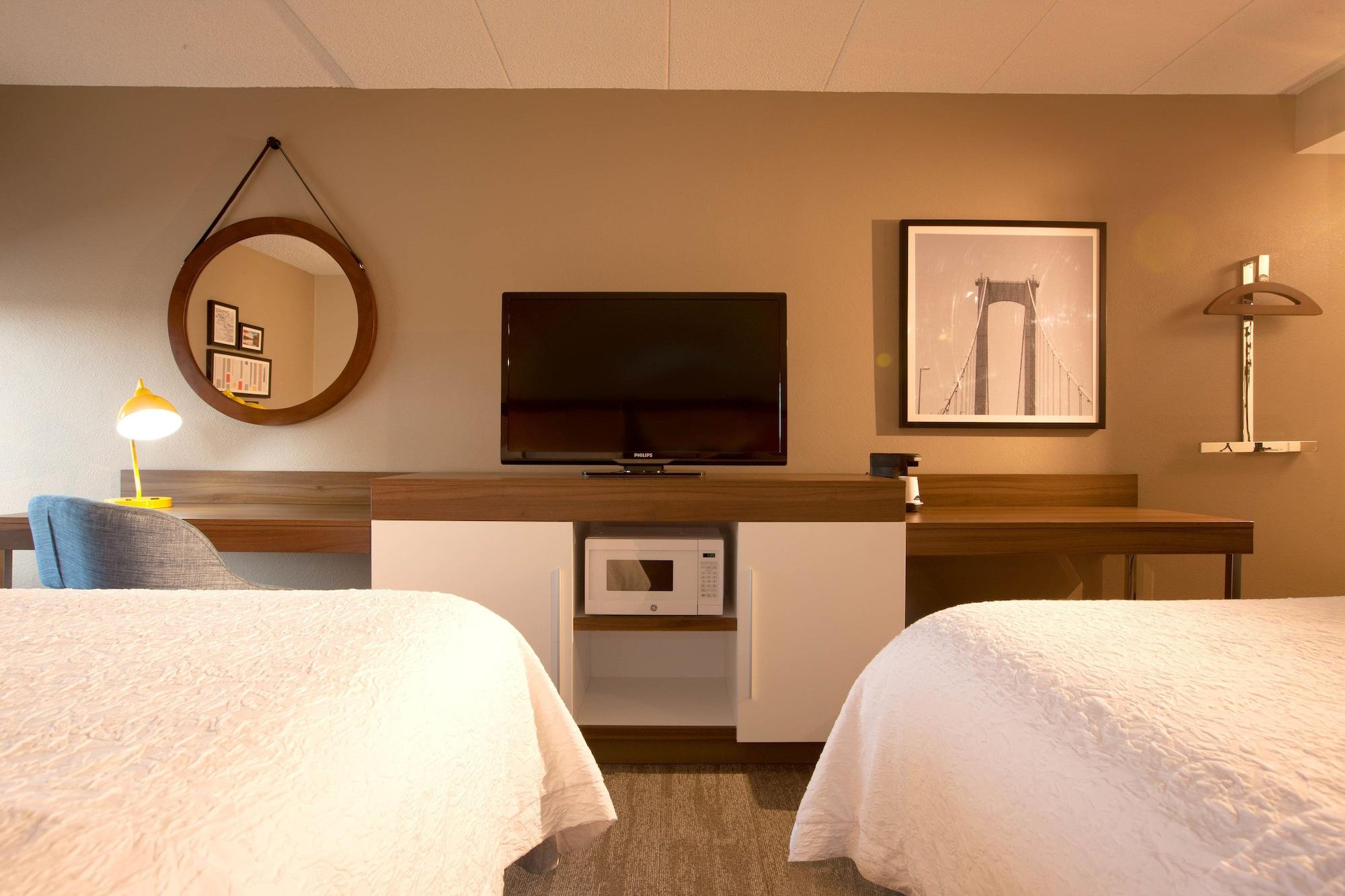 Hampton Inn Pennsville Экстерьер фото