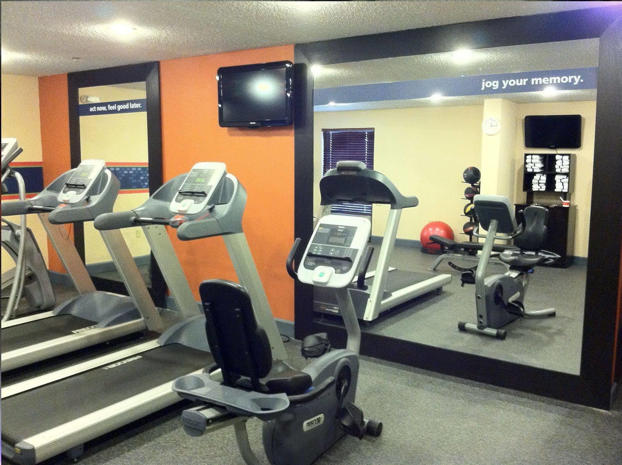 Hampton Inn Pennsville Экстерьер фото